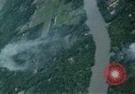 Immagine di Attacco aereo Il Vietnam, 1965, secondo 54 filmato di repertorio 65675073051
