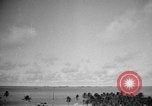 Standbild atomare Explosion im Test Baker Operation Crossroads Marschall Inseln, 1946, aus Sekunde 5 historischem Filmmaterial Videoclip 65675073073