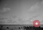 Standbild atomare Explosion im Test Baker Operation Crossroads Marschall Inseln, 1946, aus Sekunde 12 historischem Filmmaterial Videoclip 65675073073