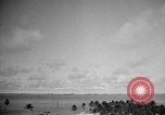Standbild atomare Explosion im Test Baker Operation Crossroads Marschall Inseln, 1946, aus Sekunde 33 historischem Filmmaterial Videoclip 65675073073