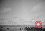 Standbild atomare Explosion im Test Baker Operation Crossroads Marschall Inseln, 1946, aus Sekunde 41 historischem Filmmaterial Videoclip 65675073073