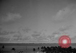 Standbild atomare Explosion im Test Baker Operation Crossroads Marschall Inseln, 1946, aus Sekunde 60 historischem Filmmaterial Videoclip 65675073073