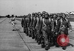 Standbild West Point Kadetten Flug Einarbeitung bei Mitchel Feld Hempstead New York USA, 1937, aus Sekunde 33 historischem Filmmaterial Videoclip 65675073087
