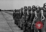 Standbild West Point Kadetten Flug Einarbeitung bei Mitchel Feld Hempstead New York USA, 1937, aus Sekunde 36 historischem Filmmaterial Videoclip 65675073087