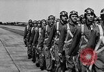 Standbild West Point Kadetten Flug Einarbeitung bei Mitchel Feld Hempstead New York USA, 1937, aus Sekunde 37 historischem Filmmaterial Videoclip 65675073087