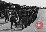 Standbild West Point Kadetten Flug Einarbeitung bei Mitchel Feld Hempstead New York USA, 1937, aus Sekunde 44 historischem Filmmaterial Videoclip 65675073087