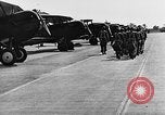 Standbild West Point Kadetten Flug Einarbeitung bei Mitchel Feld Hempstead New York USA, 1937, aus Sekunde 53 historischem Filmmaterial Videoclip 65675073087