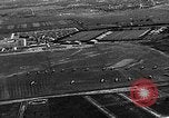 Standbild B-6A Bomber und O-1D Ausübung Ebenen bei Mitchel Feld Hempstead New York USA, 1937, aus Sekunde 8 historischem Filmmaterial Videoclip 65675073088