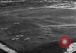 Standbild B-6A Bomber und O-1D Ausübung Ebenen bei Mitchel Feld Hempstead New York USA, 1937, aus Sekunde 31 historischem Filmmaterial Videoclip 65675073088