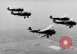 Standbild B-6A Bomber Long Island New York USA, 1937, aus Sekunde 43 historischem Filmmaterial Videoclip 65675073090