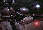 Standbild deutsche Soldaten Deutschland, 1945, aus Sekunde 48 historischem Filmmaterial Videoclip 65675073092
