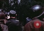 Standbild deutsche Soldaten Deutschland, 1945, aus Sekunde 51 historischem Filmmaterial Videoclip 65675073092