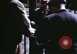 Standbild deutsche Soldaten Deutschland, 1945, aus Sekunde 62 historischem Filmmaterial Videoclip 65675073092