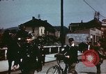 Standbild deutsche Truppen kehren heim am Ende der Zweiten Weltkrieg Deutschland, 1945, aus Sekunde 10 historischem Filmmaterial Videoclip 65675073095