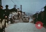 Standbild deutsche Truppen kehren heim am Ende der Zweiten Weltkrieg Deutschland, 1945, aus Sekunde 34 historischem Filmmaterial Videoclip 65675073095