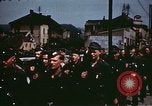 Standbild deutsche Truppen kehren heim am Ende der Zweiten Weltkrieg Deutschland, 1945, aus Sekunde 42 historischem Filmmaterial Videoclip 65675073095