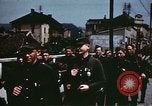 Standbild deutsche Truppen kehren heim am Ende der Zweiten Weltkrieg Deutschland, 1945, aus Sekunde 44 historischem Filmmaterial Videoclip 65675073095