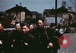 Standbild deutsche Truppen kehren heim am Ende der Zweiten Weltkrieg Deutschland, 1945, aus Sekunde 46 historischem Filmmaterial Videoclip 65675073095