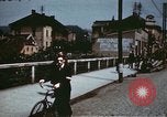 Standbild deutsche Truppen kehren heim am Ende der Zweiten Weltkrieg Deutschland, 1945, aus Sekunde 49 historischem Filmmaterial Videoclip 65675073095