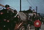 Standbild deutsche Truppen kehren heim am Ende der Zweiten Weltkrieg Deutschland, 1945, aus Sekunde 55 historischem Filmmaterial Videoclip 65675073095