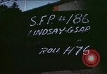 Image Des soldats allemands prisonniers creusent Schweinfurt Allemagne, 1945, de la seconde 1 séquences d'archives historiques vidéo 65675073096