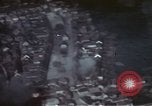 Immagine di Pistola le riprese della telecamera attacco alleato sulla città tedesca Germania, 1945, secondo 14 filmato di repertorio 65675073118