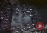Immagine di Pistola le riprese della telecamera attacco alleato sulla città tedesca Germania, 1945, secondo 17 filmato di repertorio 65675073118