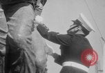 Immagine di Bandiera sollevamento Washington DC USA, 1954, secondo 20 filmato di repertorio 65675073121