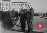 Immagine di Bandiera sollevamento Washington DC USA, 1954, secondo 23 filmato di repertorio 65675073121