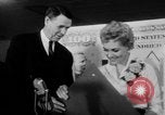Immagine di Judy Holliday Washington DC USA, 1954, secondo 5 filmato di repertorio 65675073122