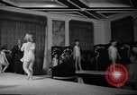 Immagine di Junior Miss America contest New York United States USA, 1954, secondo 16 filmato di repertorio 65675073123