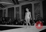 Immagine di Junior Miss America contest New York United States USA, 1954, secondo 20 filmato di repertorio 65675073123