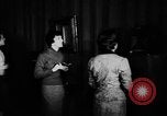Immagine di Esposizione di gioielli Spagna, 1954, secondo 3 filmato di repertorio 65675073124