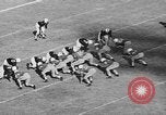 Image match de football Birmingham Alabama USA, 1954, de la seconde 17 séquences d'archives historiques vidéo 65675073126