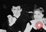 Immagine di Nuova mostra apre al Lido Parigi Francia, 1957, secondo 8 filmato di repertorio 65675073134