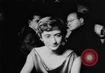 Immagine di Nuova mostra apre al Lido Parigi Francia, 1957, secondo 31 filmato di repertorio 65675073134