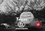 Immagine di Acqua di cisterna di salvataggio Austin Texas USA, 1949, secondo 19 filmato di repertorio 65675073136