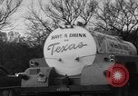 Immagine di Acqua di cisterna di salvataggio Austin Texas USA, 1949, secondo 22 filmato di repertorio 65675073136