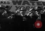 Immagine di Acqua di cisterna di salvataggio Austin Texas USA, 1949, secondo 60 filmato di repertorio 65675073136