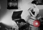 Immagine di Stile di vita Francia, 1949, secondo 14 filmato di repertorio 65675073140