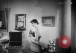 Immagine di Stile di vita Francia, 1949, secondo 15 filmato di repertorio 65675073140