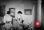 Immagine di Stile di vita Francia, 1949, secondo 17 filmato di repertorio 65675073140