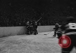 Standbild Eishockeymatch New York United States USA, 1949, aus Sekunde 13 historischem Filmmaterial Videoclip 65675073141
