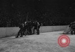 Standbild Eishockeymatch New York United States USA, 1949, aus Sekunde 14 historischem Filmmaterial Videoclip 65675073141