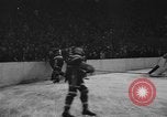 Standbild Eishockeymatch New York United States USA, 1949, aus Sekunde 16 historischem Filmmaterial Videoclip 65675073141
