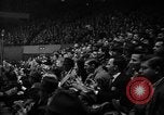 Standbild Eishockeymatch New York United States USA, 1949, aus Sekunde 17 historischem Filmmaterial Videoclip 65675073141