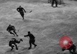 Standbild Eishockeymatch New York United States USA, 1949, aus Sekunde 22 historischem Filmmaterial Videoclip 65675073141