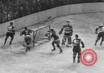Standbild Eishockeymatch New York United States USA, 1949, aus Sekunde 46 historischem Filmmaterial Videoclip 65675073141