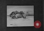 Standbild Malerei Ausstellung New York United States USA, 1936, aus Sekunde 26 historischem Filmmaterial Videoclip 65675073144