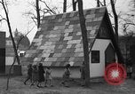 Standbild Kinder in der Werkstatt Santa Claus Indiana USA, 1936, aus Sekunde 38 historischem Filmmaterial Videoclip 65675073146